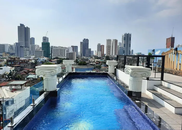 Heroes Hotel