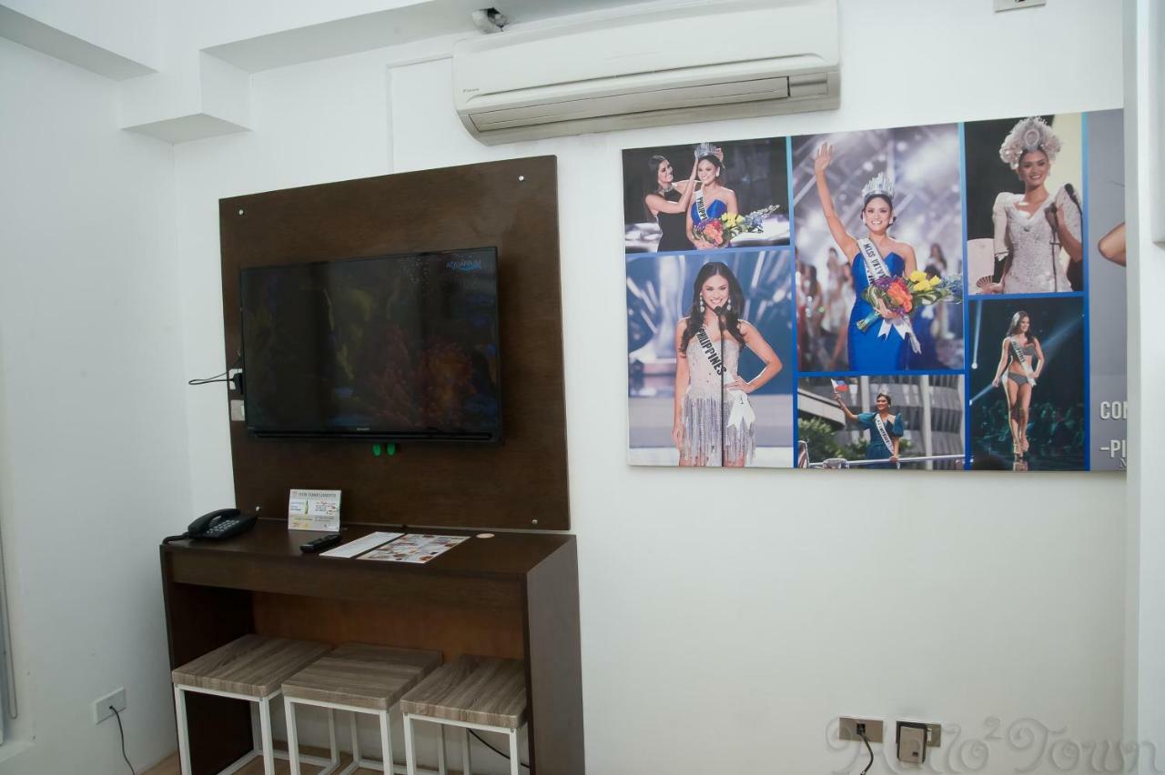 Heroes Hotel