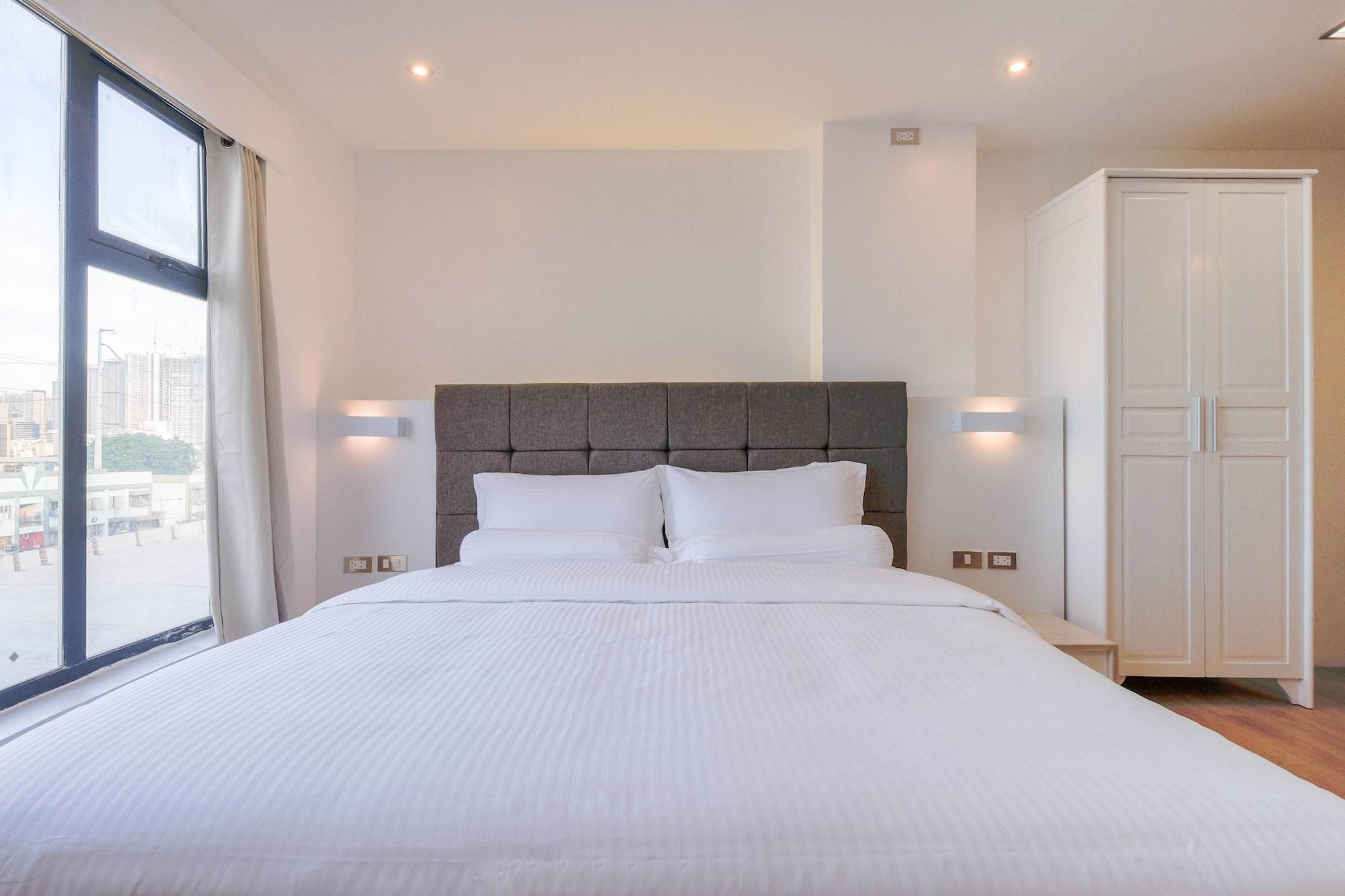 Heroes Hotel 3*